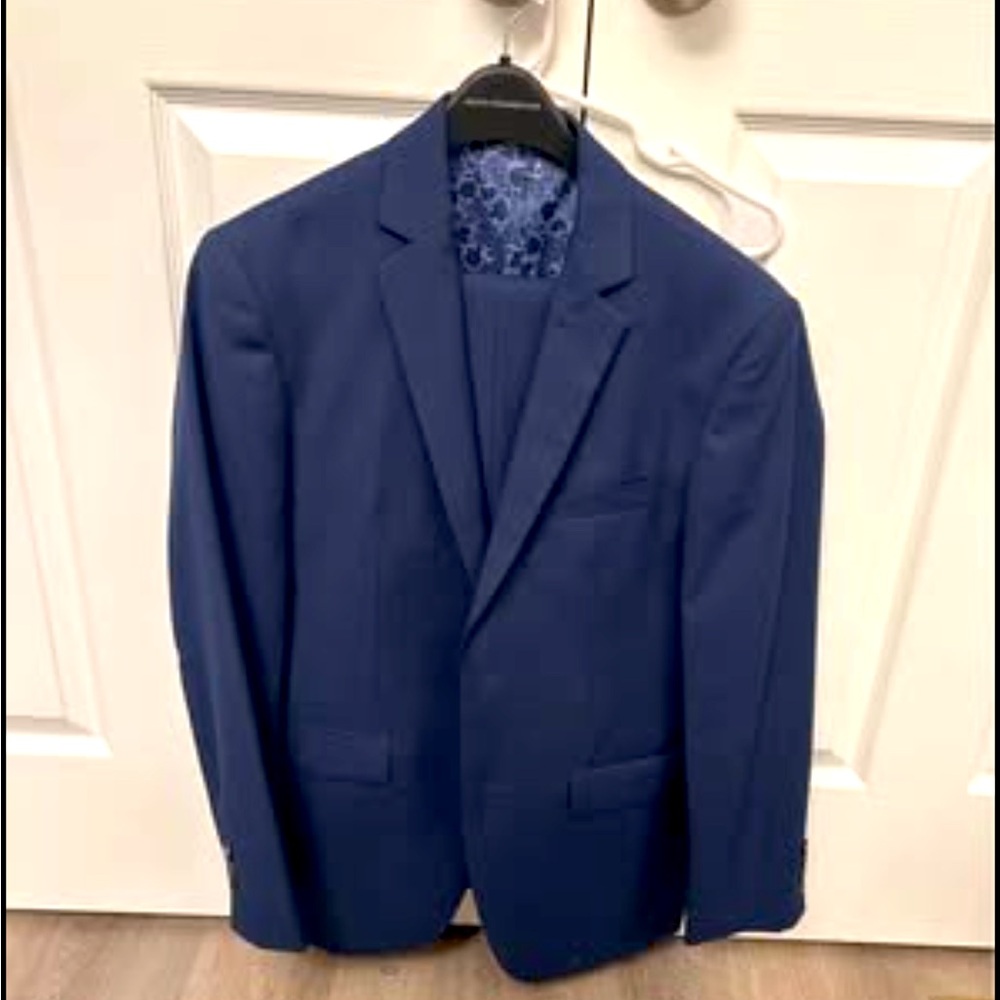 Perry Ellis 2 piece suit 38/32